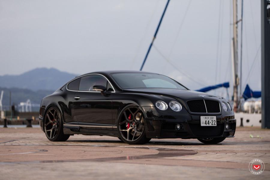  Bentley Continental GT on Vossen Wheels (CG-205) 2019 года  (фото 1 из 36)